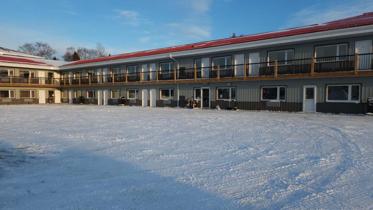 Outdoorsman Motel วาวา ภายนอก รูปภาพ