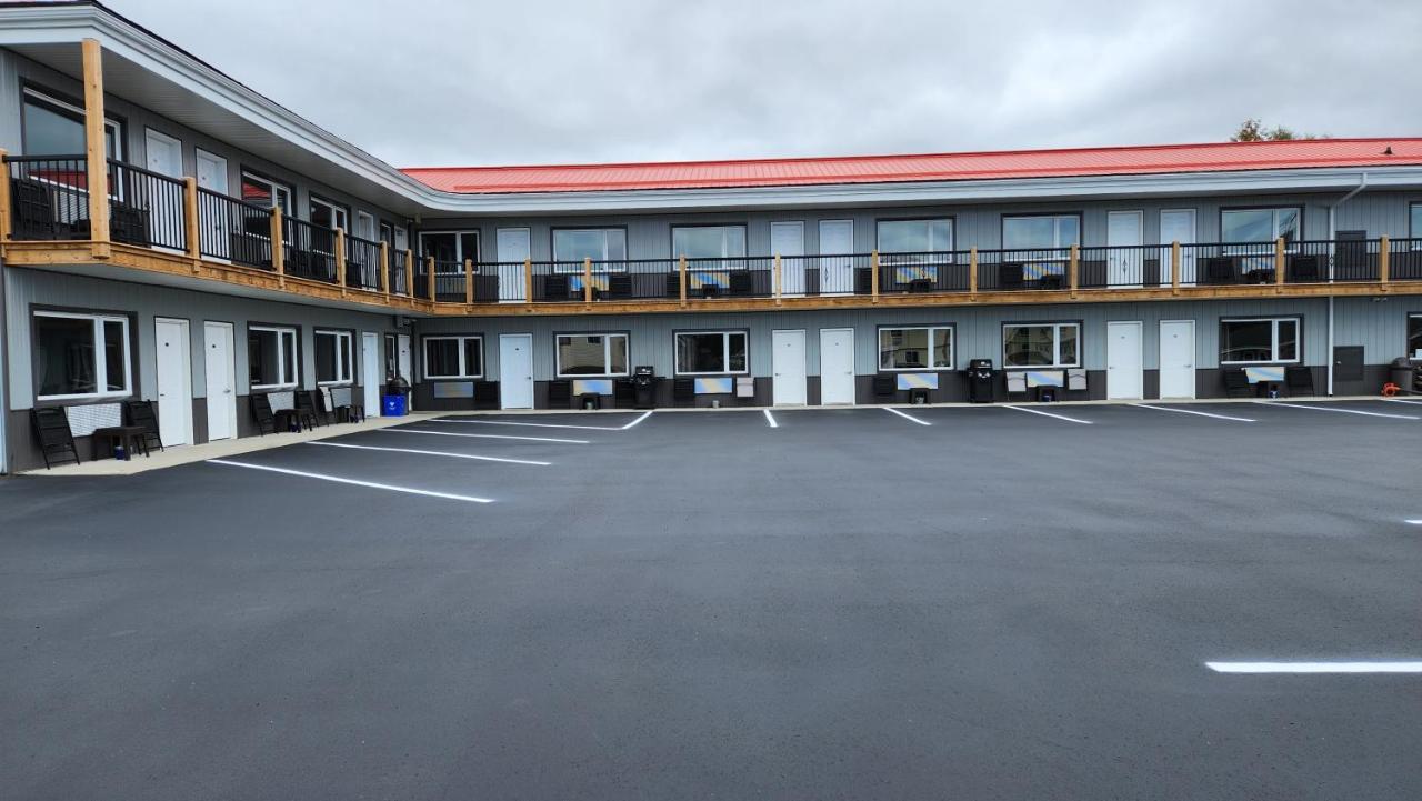 Outdoorsman Motel วาวา ภายนอก รูปภาพ